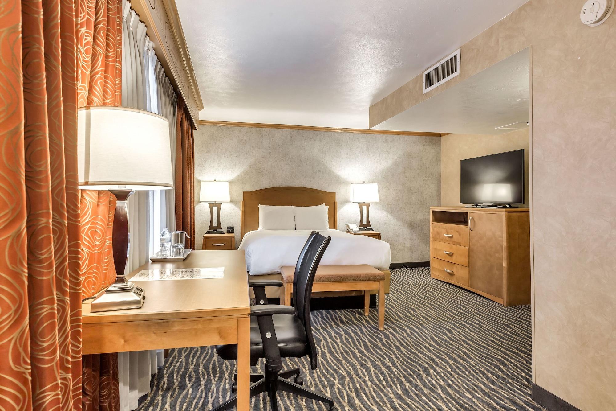 Hotel Radisson Salt Airport